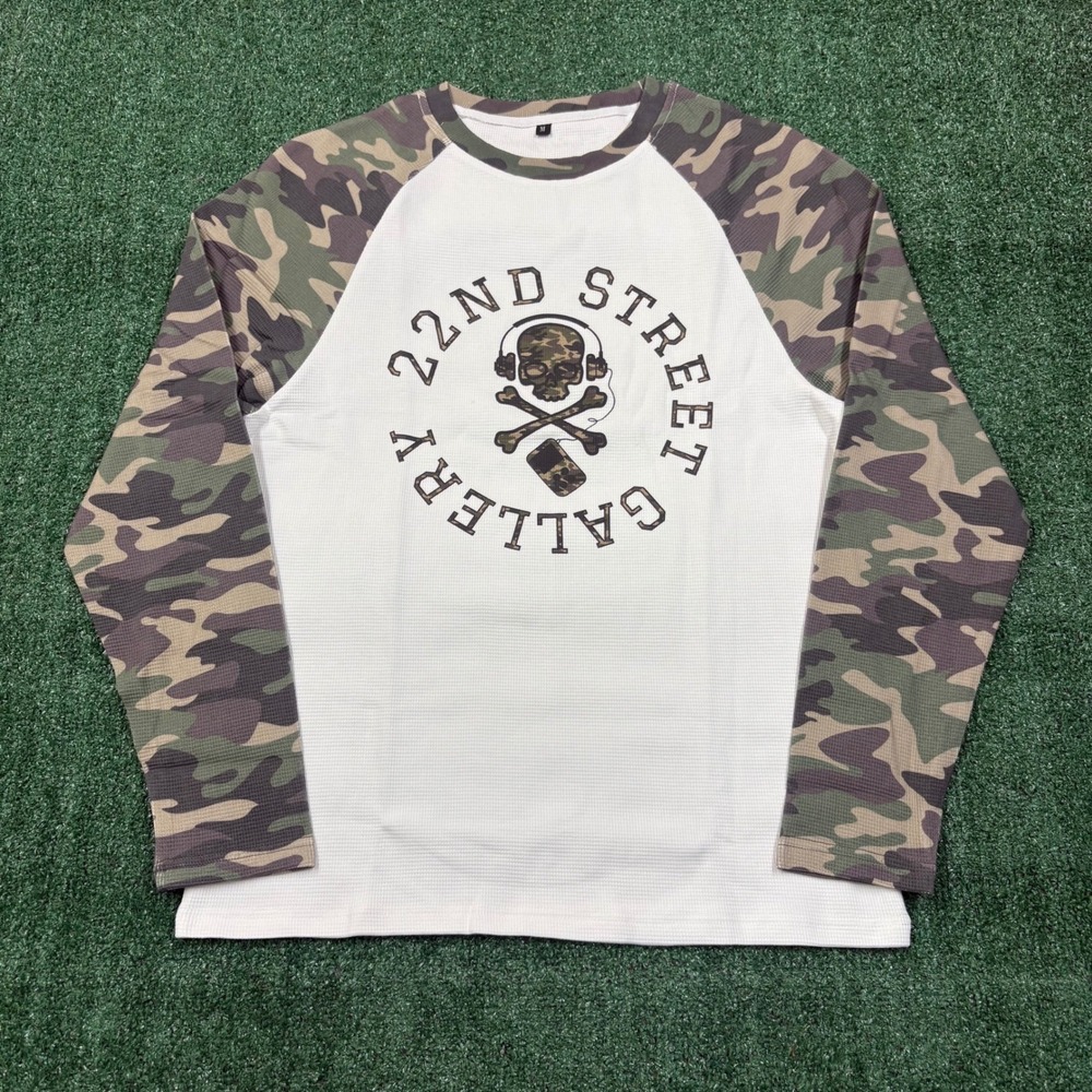 22nd Street Gallery T-shirt Camo Raglan Skull Graphic Thermal M